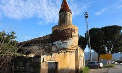 Tarihi Cami Yok Olma Tehdidi Altında