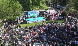 Başkan Yetişkin'den çocuklara armağan