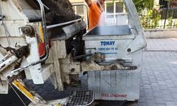 Germencik’te Konteynerler Yıkanıp Dezenfekte Ediliyor