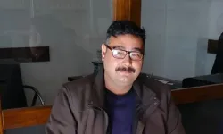 Ayrıldığı Muhtarlık Görevine Fark Atarak Döndü