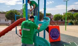 Efeler’de parklarda onarım çalışması