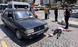 Yolun Karşısına Geçerken Otomobil Çarptı