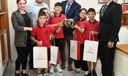 Öğrenciler 'Neşe Robot'u Türkiye üçüncüsü oldu