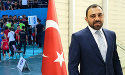 Bakan yardımcısı Yerlikaya hakemin üzerine yürüdü