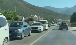 Kuşadası'nda milli park dönüşü trafik kilitlendi