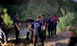 Menderes Nehri'ne atlayan kişi kurtarıldı