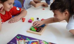 Minikler akıl oyunlarıyla hem eğleniyor hem öğreniyorlar