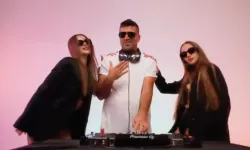 DJ Mete yaza damga vurdu