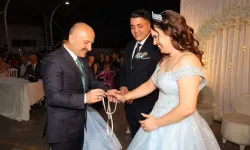 Vali Varol şehit ailesinin sevincine ortak oldu