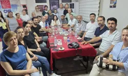 CHP Nazilli’de Ökmen ve yönetimi parti binasında