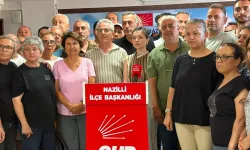 Ökmen karar kağıdını yırtıp attı