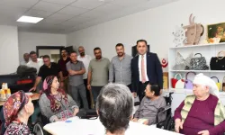Başkan Fırat Barışık huzurevi sakinlerini ziyaret etti