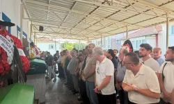 Başkan Karaarslan’ın annesine veda