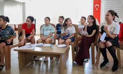 Efeler’de çocuklar felsefeyle düşünmeyi öğreniyor