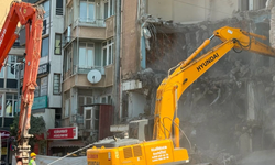 Yol trafiğe kapatıldı! Vatandaşlar film gibi izledi