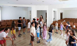 Efeler’de sahne minik yeteneklerin