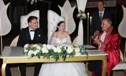 İncirliova’nın sevilen muhtarının oğlu dünyaevine girdi