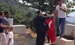 MHP Efeler, yıpranan bayrağa duyarsız kalmadı
