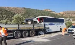 Ünlü oyuncunun kardeşi Söke-Milas yolunda kaza yaptı!