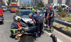 Efeler'de korkutan trafik kazası