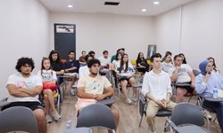 Başkan Yetişkin'den gençlere rehberlik desteği