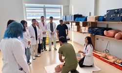 ADÜ'de öğrencilere acil müdahale eğitimi