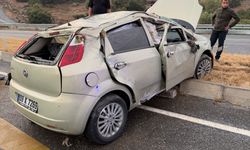 Refüje çarpan otomobil takla attı
