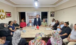 AK Parti İncirliova'da yeni üyelere rozeti Özmen taktı