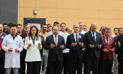 Sevilen sağlık personeline hüzünlü veda