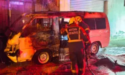 Nazilli’de gece yarısı araç yangını