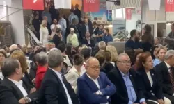 YENİ Parti Efeler’de 34 yıllık üye salonda tepki gösterdi