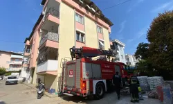 Kaynak kıvılcımları balkonu yaktı!