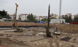 Yeni adalet sarayı inşaatında kazıklar çakıldı