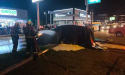 Aydın'da elektrikli otomobil alev aldı
