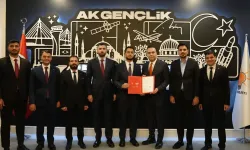 AK Parti Aydın’dan Orhan Varol’a tebrik