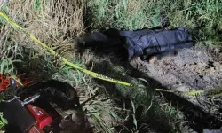 Feci kaza: Motosiklet göle uçtu!