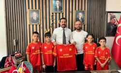 Genç Efe Spor Kulübü’nden MHP Aydın İl Başkanlığı’na ziyaret