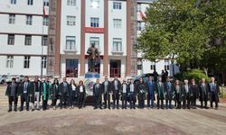 Yeni yönetimden Atatürk Anıtı'na çelenk