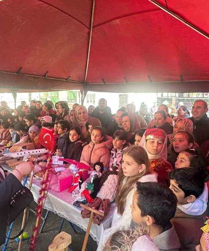 “Ailem Çocukken” Projesiyle Oyuncaklar Üzerinden Aile Vurgusu