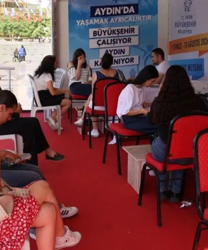 Aydın Büyükşehir Belediyesi'nden adaylara ücretsiz tercih desteği
