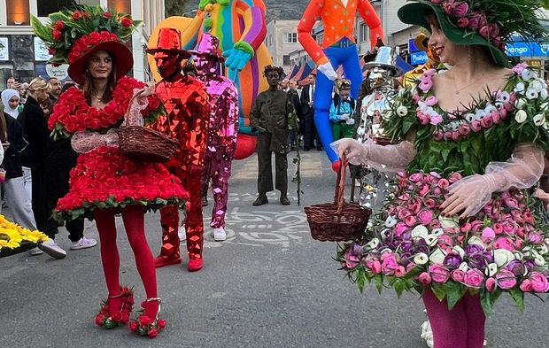 15. Geleneksel Koçarlı Çam Fıstığı Festivali