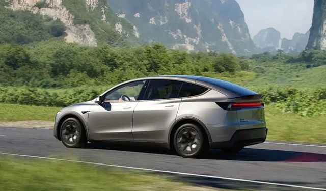 Yeni Tesla Model Y L satışta