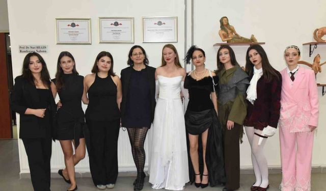Ege’de edebiyat ve moda aynı sahneyi paylaştı