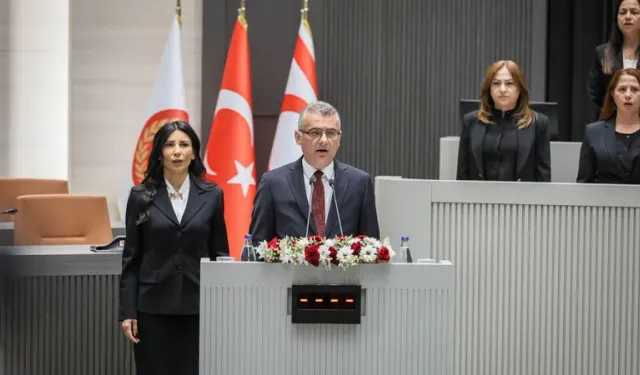 Tufan Erhürman ant içti, ilk Türkiye'den bahsetti