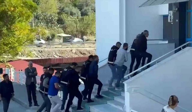 Tefecilik operasyonunda 5 tutuklama