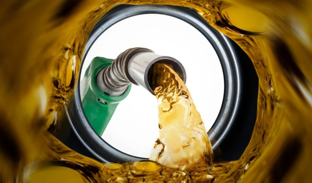 Petrol devi satılıyor!