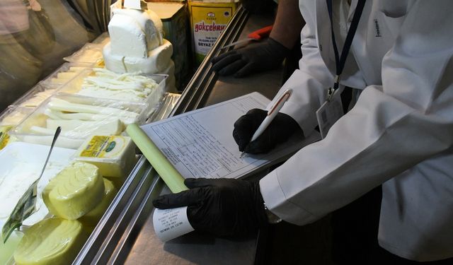 Kuşadası Belediyesi'nden hijyen denetimi