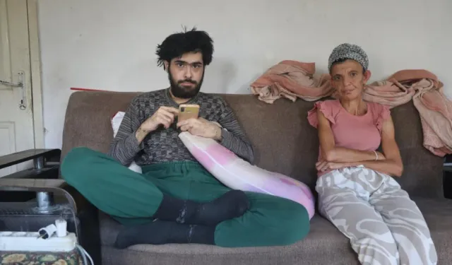 Hatay'da telefon bağımlısı gencin annesinin yardım çağrısı