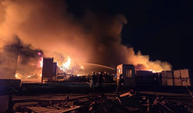 Ankara’da geri dönüşüm fabrikasında yangın çıktı