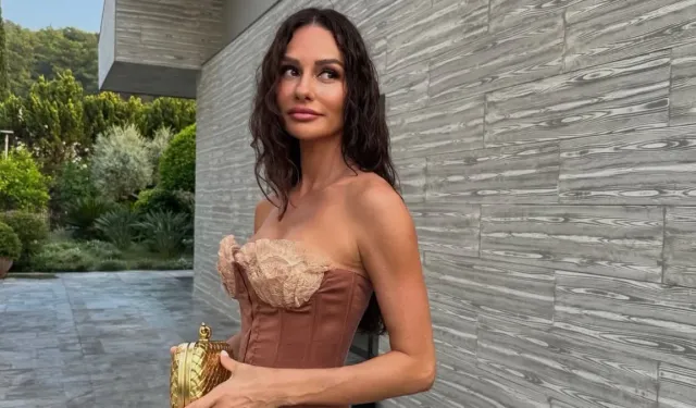 Yasemin Ergene'nin Cadılar Bayramı hazırlığı!